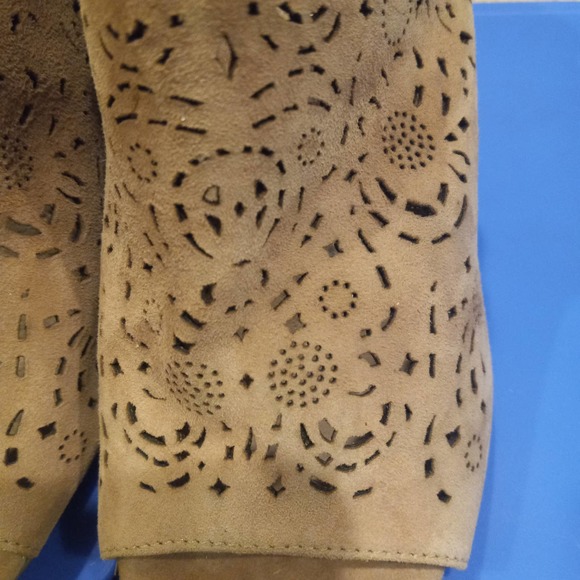 NWOB Naughty Monkey Chunky Open Toe Die Cut Heels 7.5 - Picture 9 of 9